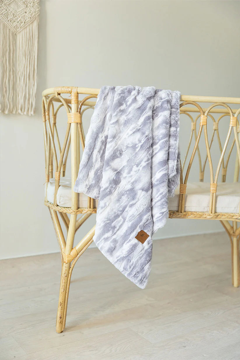 Super Soft Grey Marble Fur Blanket